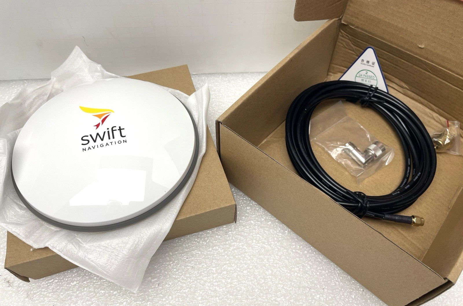 NEW SWIFT NAVIGATION GPS500 SURVEY GRADE ANTENNA GNSS MINI-SURVEY MM CM LEVEL