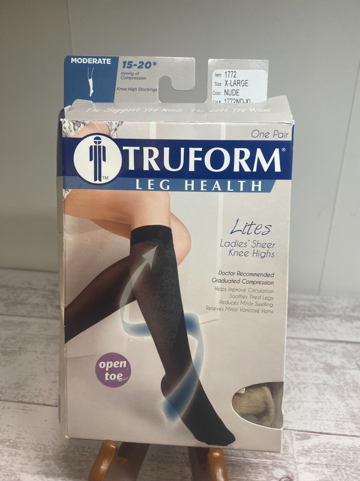 TRUFORM Leg Health Ladies Sheer Knee Highs Moderate 15-20mmHg 1772-Nude X-Large