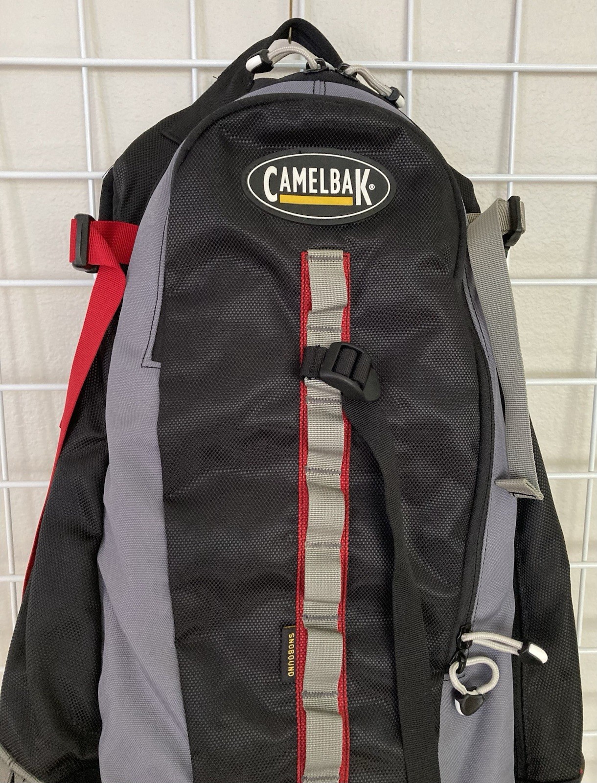 Camelbak Snobound Hydration Backpack 100 Ounce 3 Liter Bladder-New-Black-Red