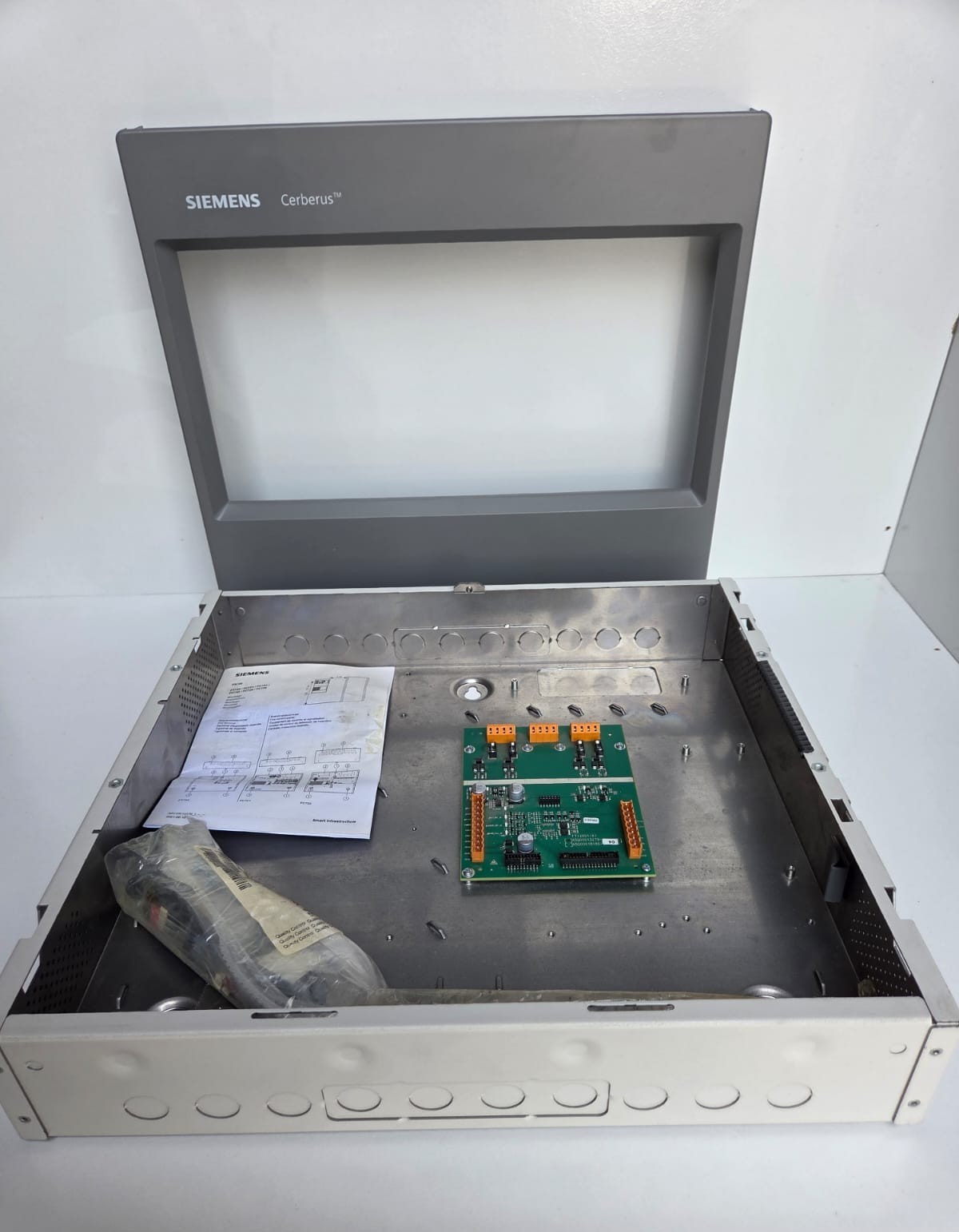 Siemens FT724-ZZ Cerberus Fire Terminal Board S54400-C31-A2 Network ControlPanel