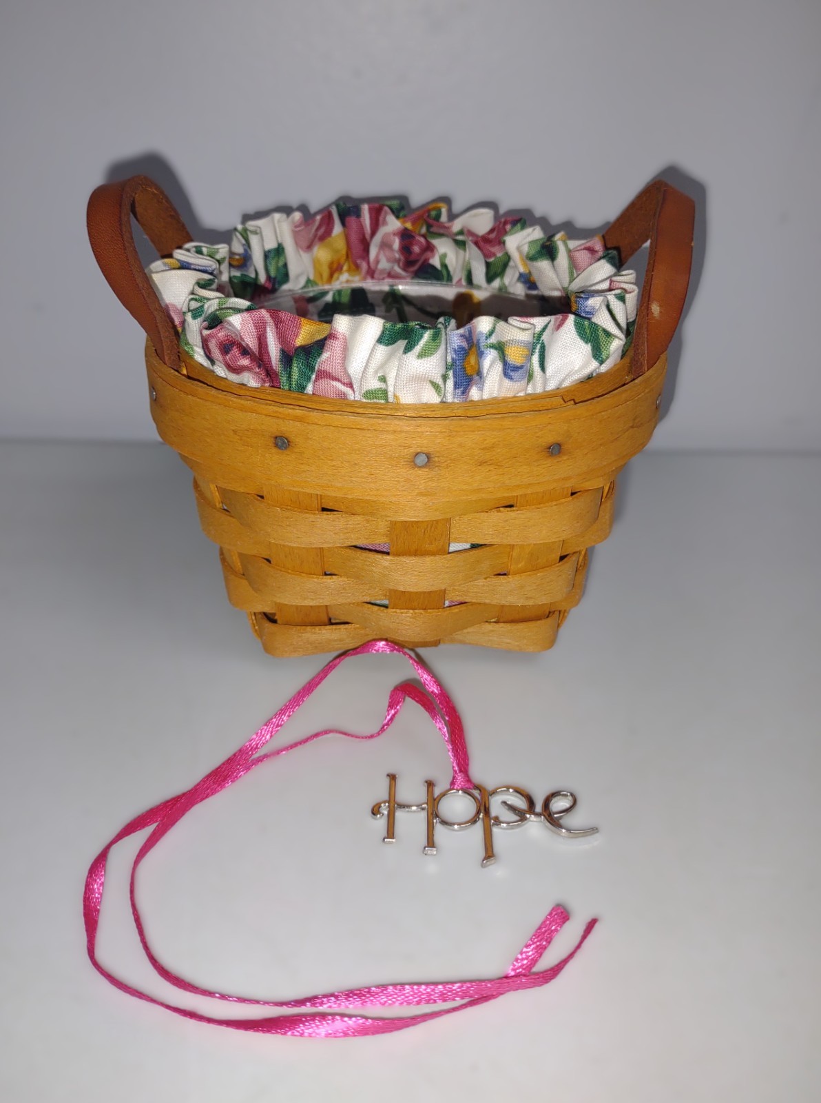 Longaberger 1997 Thyme Booking Basket (w/ 2 leather ears)