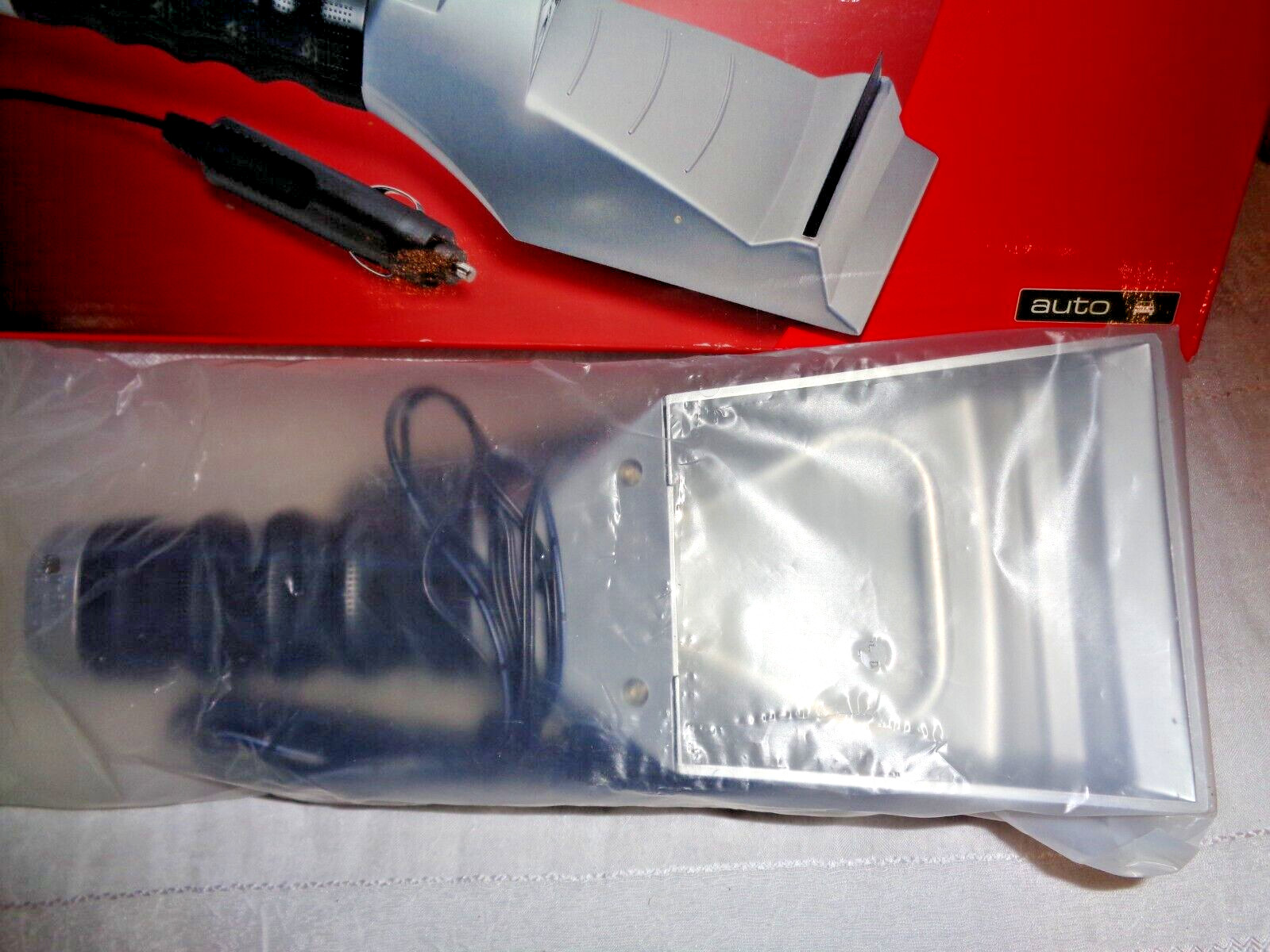 John Ashford Heated Auto Ice Scraper 15 ft DC Power Cord Built in Flashlight New
