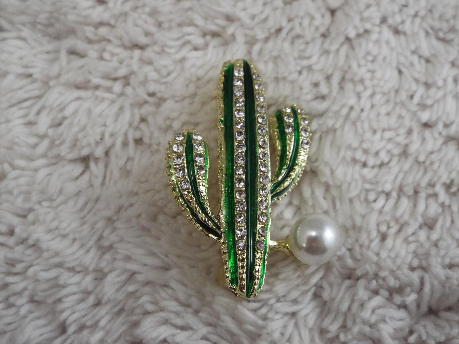 Goldtone Rhinestone White Bead Green CACTUS Pin (F23)