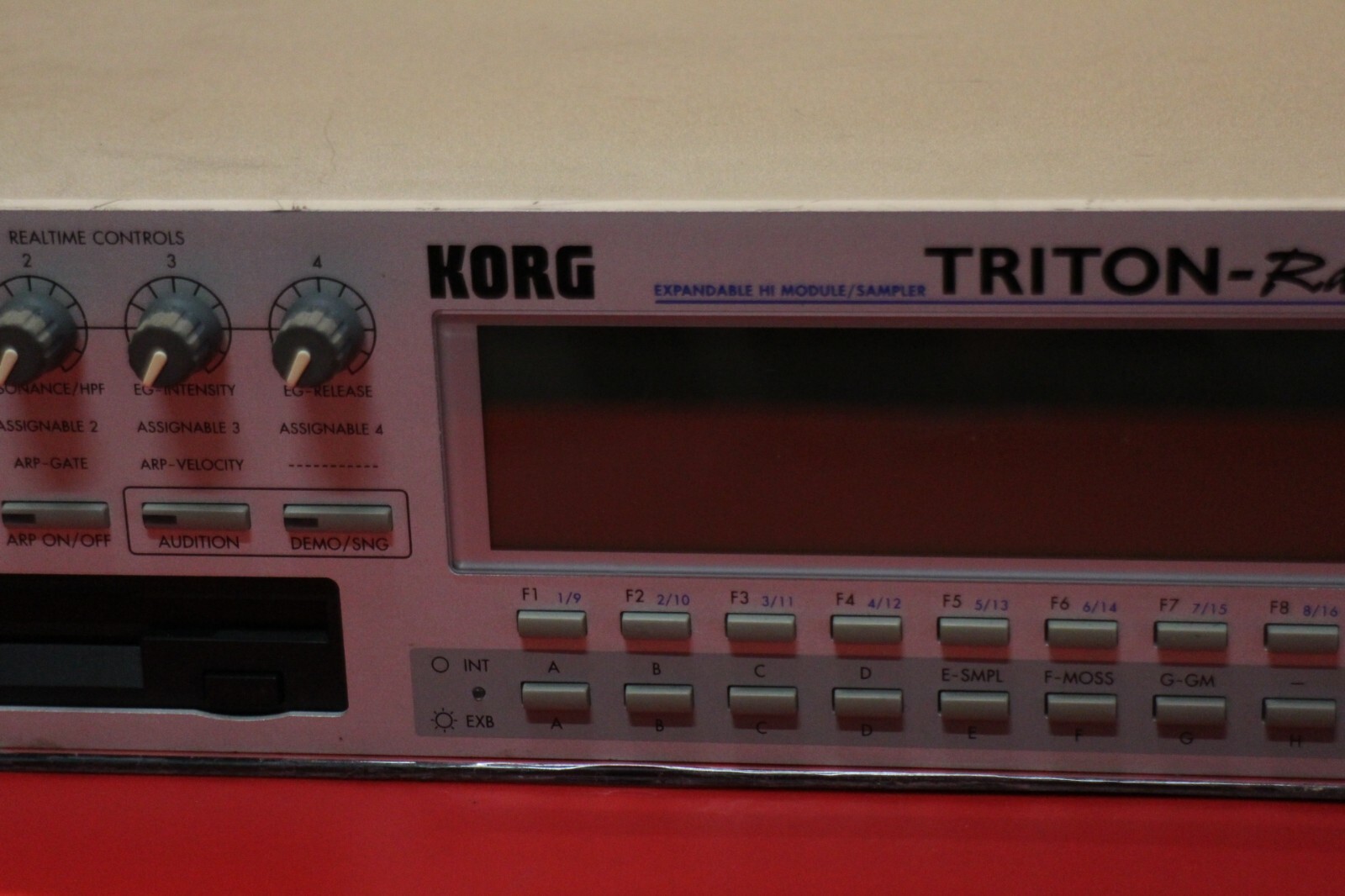 USED Korg Triton Rack Expandable Hi Module Sampler Synthesizer U1937 230804