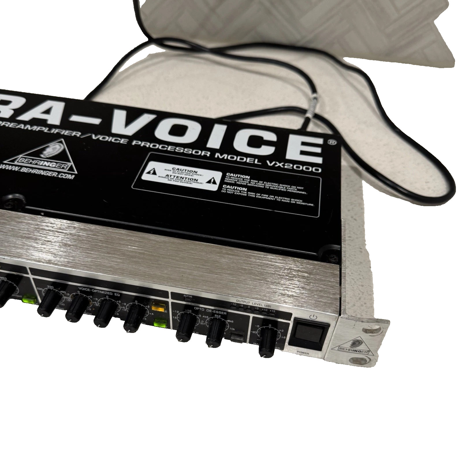 Behringer VX2000 Ultra-Voice Pro Mic Preamp / Voice Processor