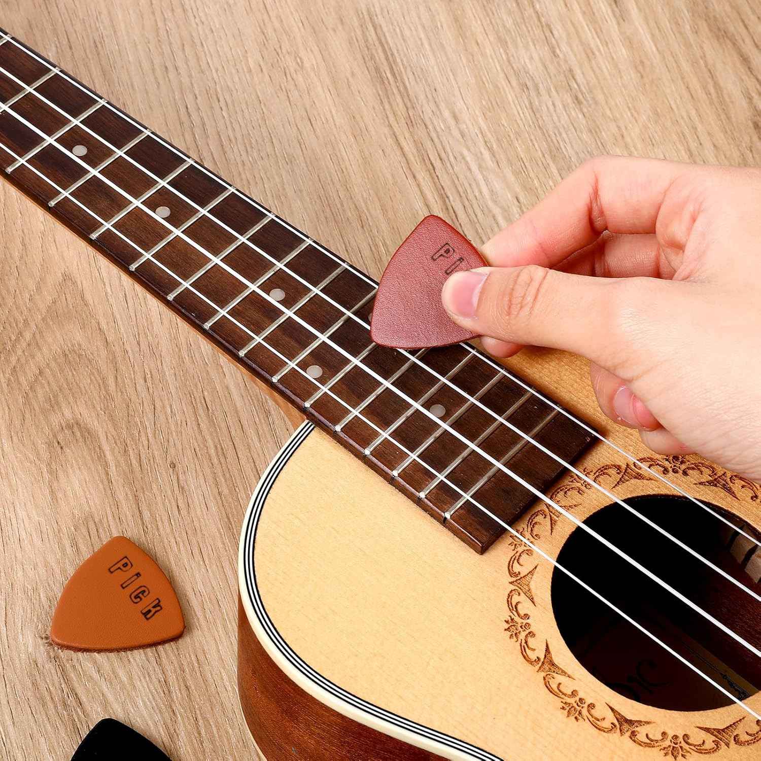 8 Pcs Soft Leather Ukulele Picks Includes 4 Hollow Diamond and 4 Triangle Sha...