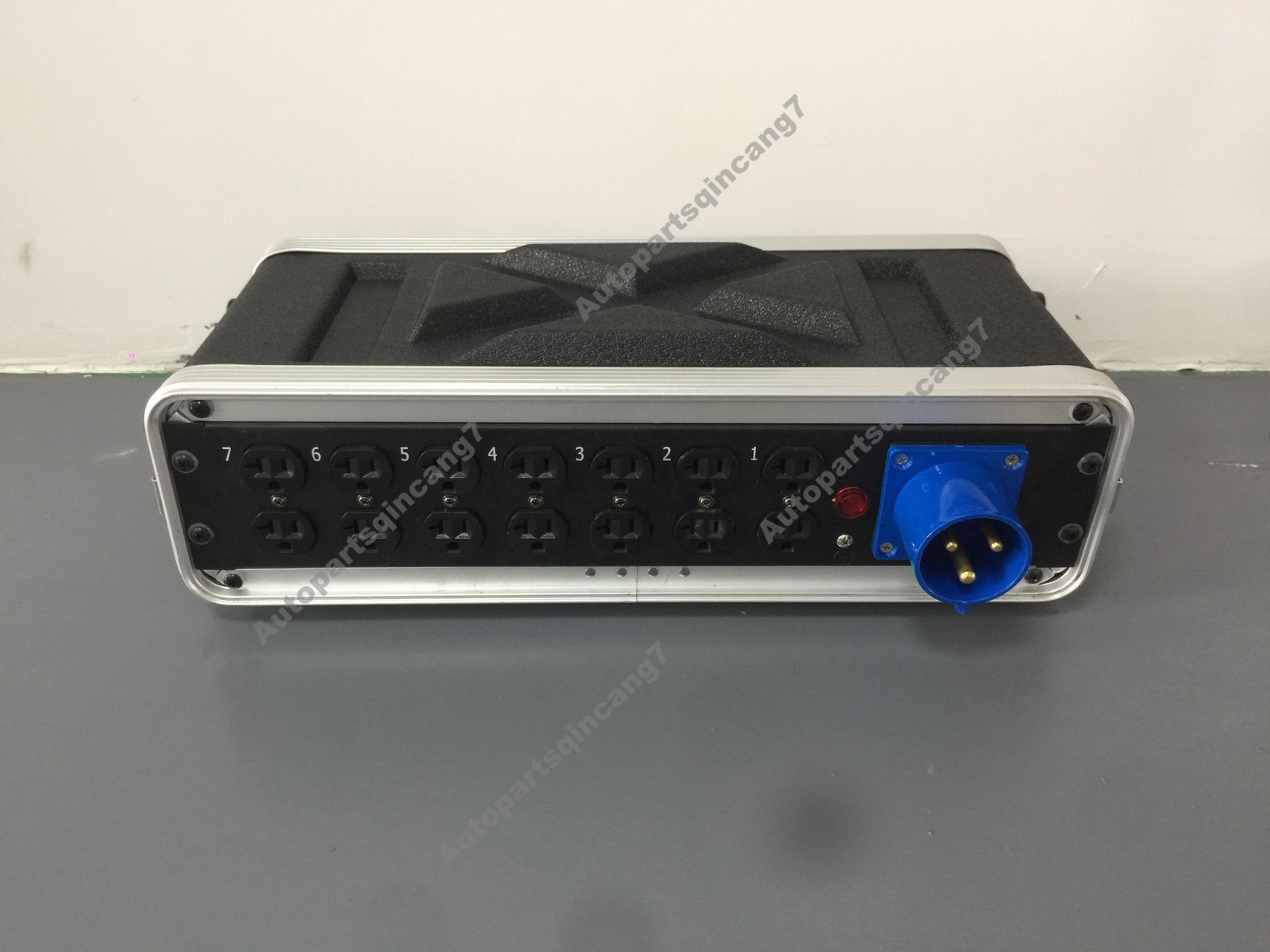 2U Stage Power Box 32A Input /18x Edison output Edison Power Box