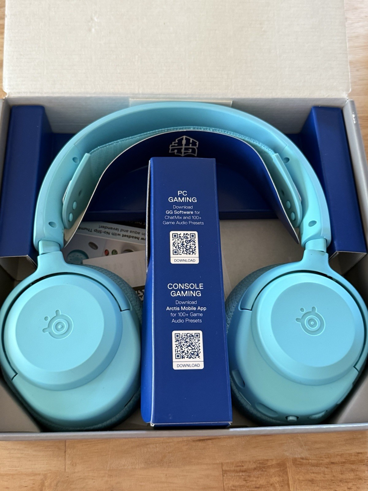 SteelSeries Arctis Nova 3P Wireless Multi-Platform Gaming Headset — Aqua [61688]