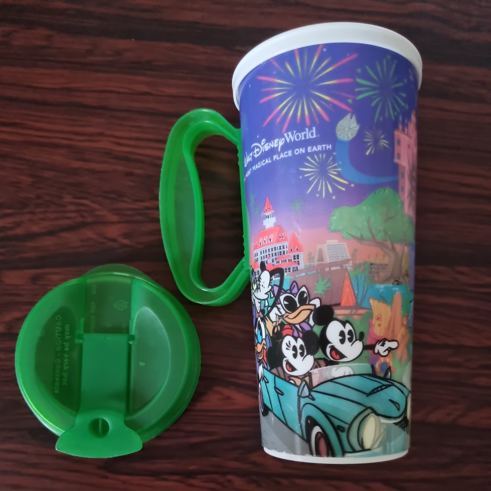 2025 Walt Disney World Resort Reusable  Mug Mickey & Friends Green Cup w Lid