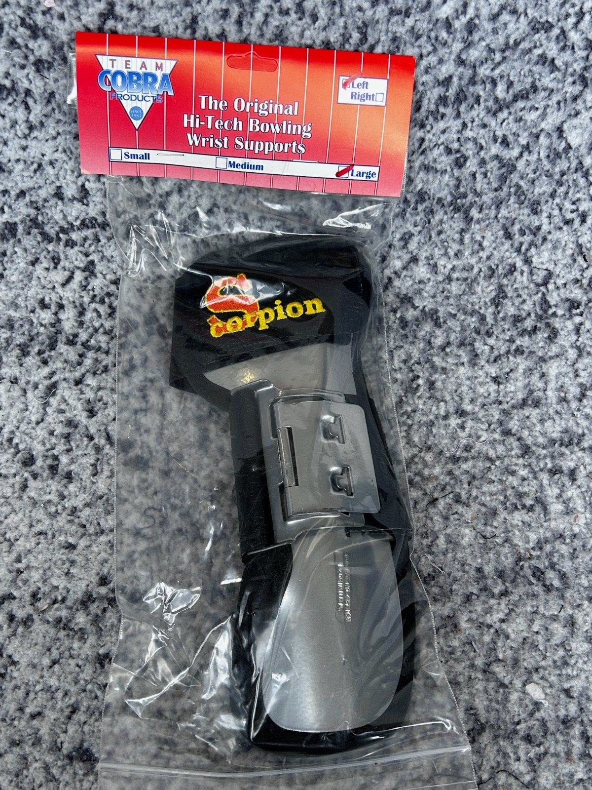 The Cobra Scorpion LH (Left Handed) Bowling Glove Size Large Brand New