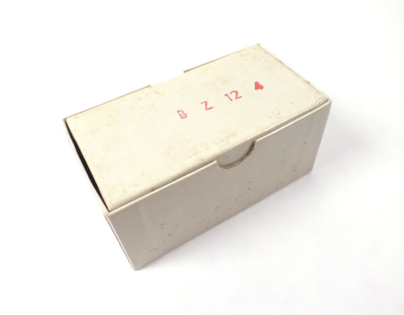 E. Leitz New York Cover Glass Plates with Ground Edges 2 x 2 Inches in Box