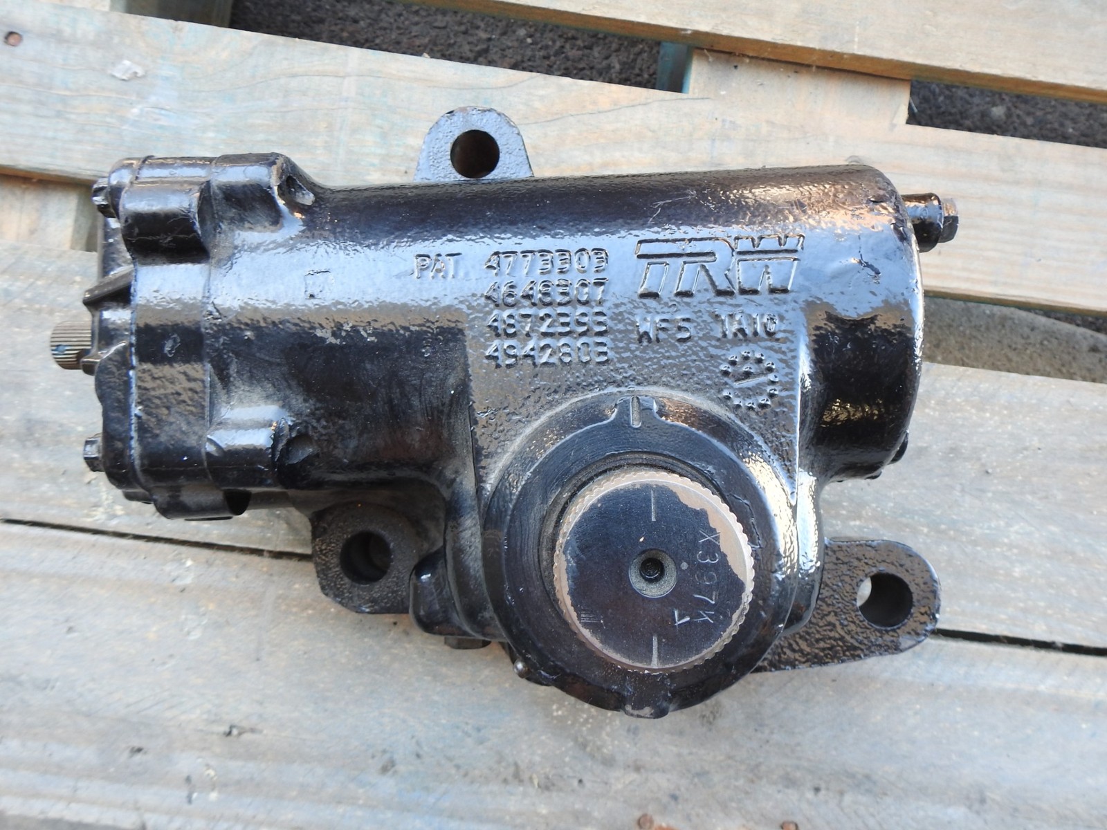 TRW ROSS TAS65014 Steering Gear Box 2000-11 Peterbilt TAS65014 NO CORE!