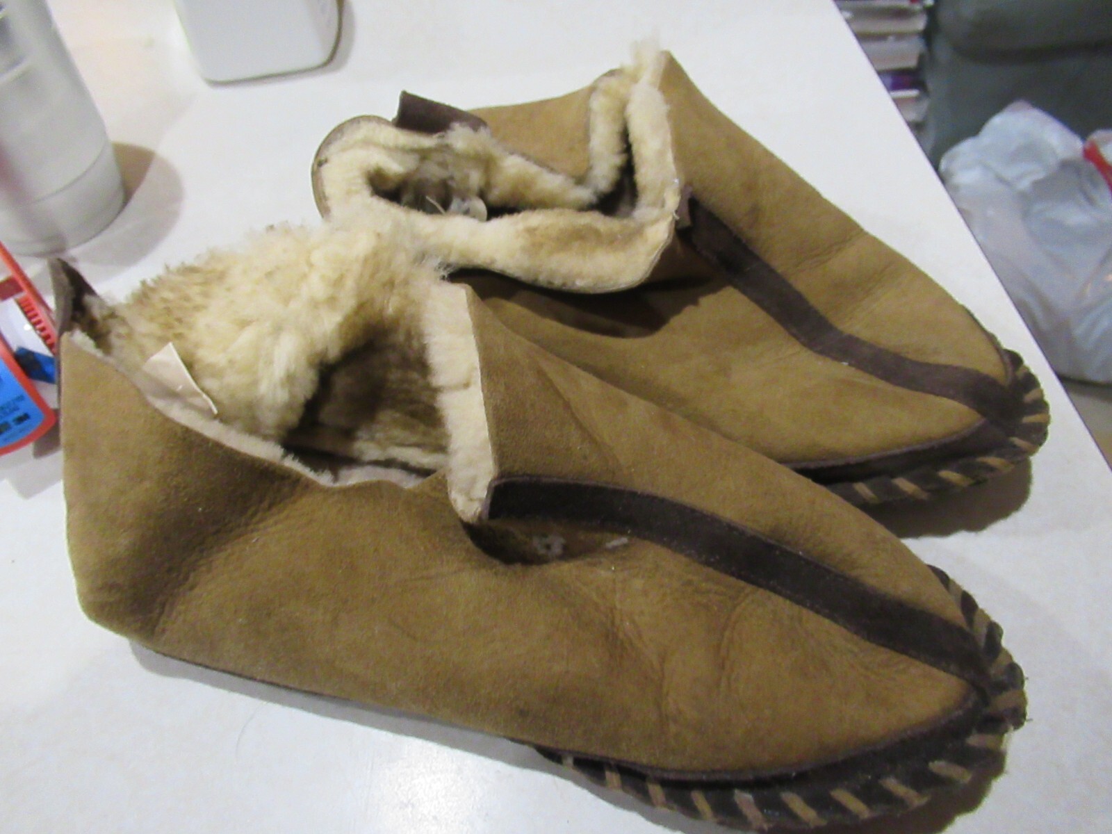 Cabela’s Women’s Sheepskin brown Slippers 10 vintage