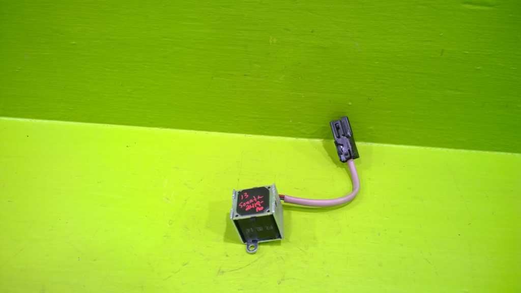 11 12 13 14 HYUNDAI SONATA 2.4L AT IGNITION MODULE LOCK OEM 2419-16