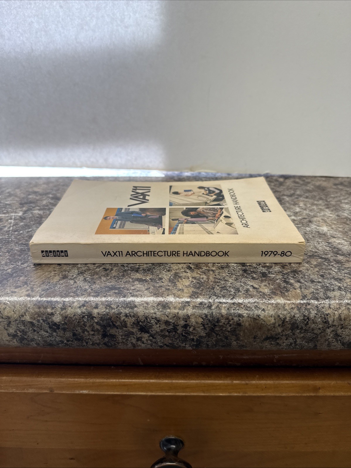 Vintage Digital VAX11 Architecture Handbook 1979 Programming Manual