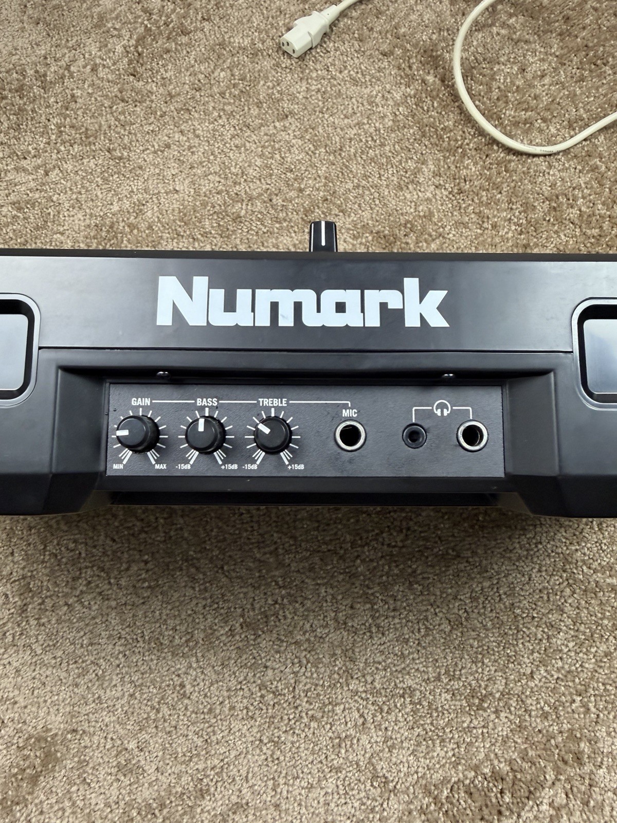 Numark MIXDECK EXPRESS DJ Controller
