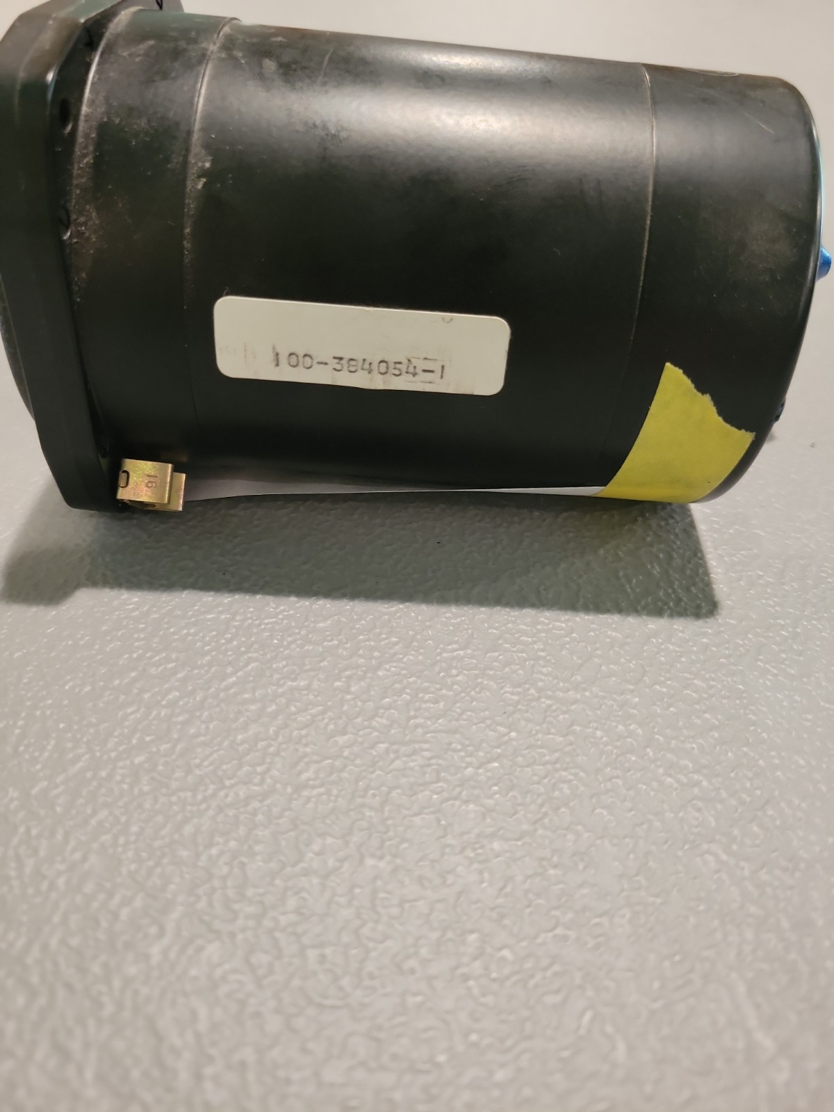 UNITED INSTRUMENTS IVSI P/N 7130 INSTANTANEOUS VERTICAL SPEED INDICATOR
