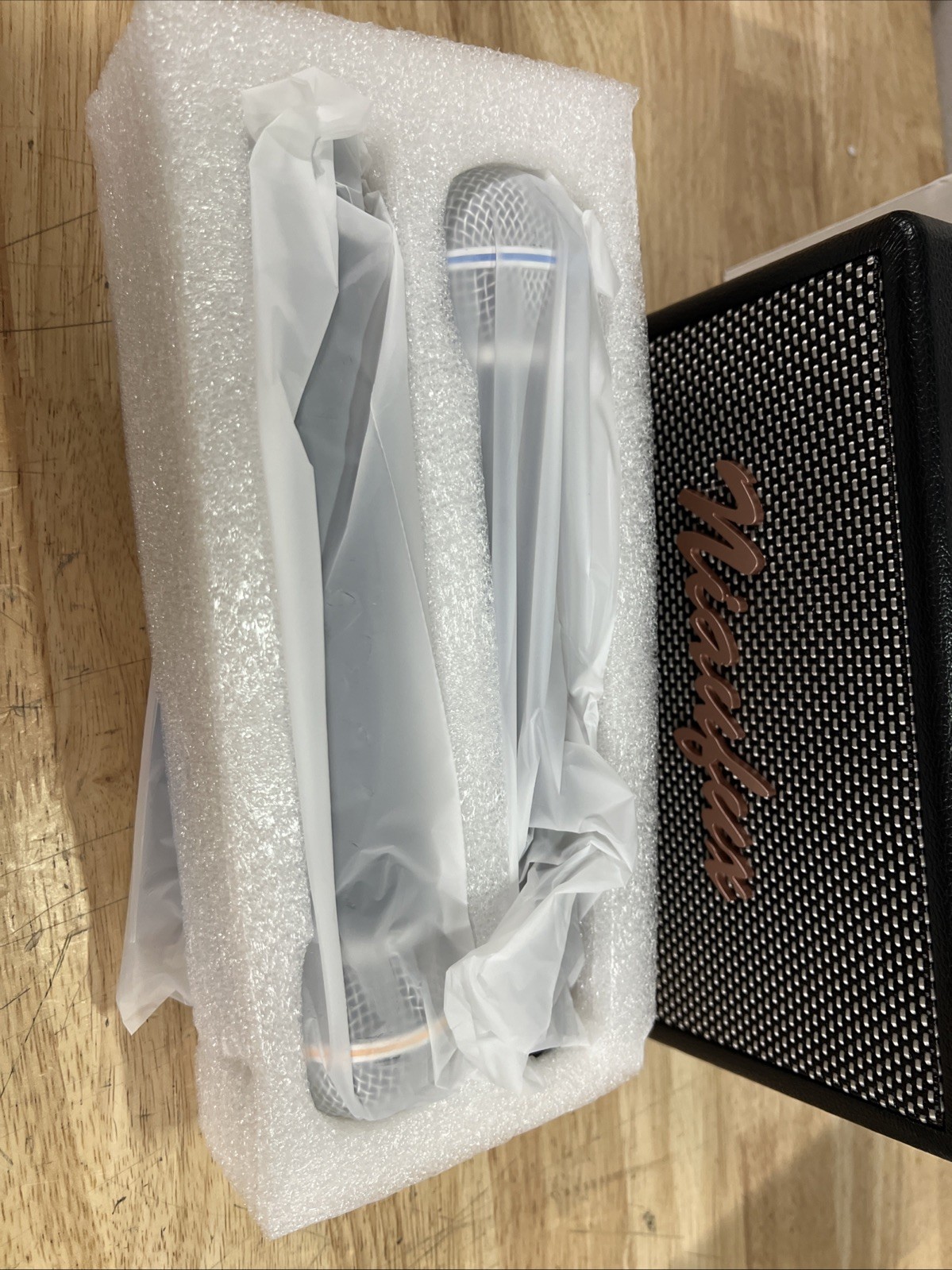Retro Karaoke Machine with Two Wireless Microphones, Portable Bluetooth Speaker