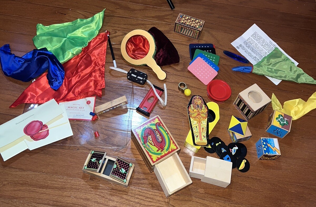 2000s Pottery Barn Kids Deluxe Wooden Magic Set Melissa & Doug 10 Tricks + EXTRA
