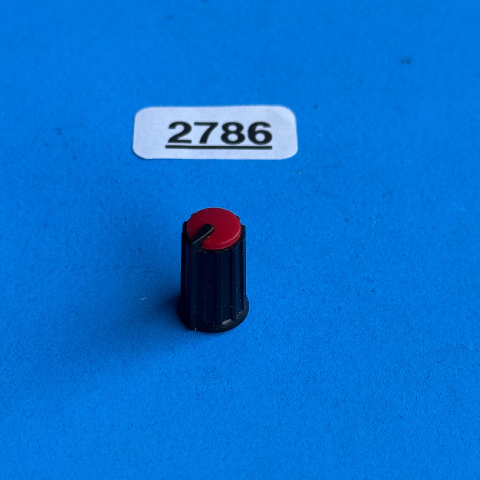 [FRS] Alesis MultiMix 4 Mixer Used OEM Part: SMALL Knob Cover Cap RED [2PCS]