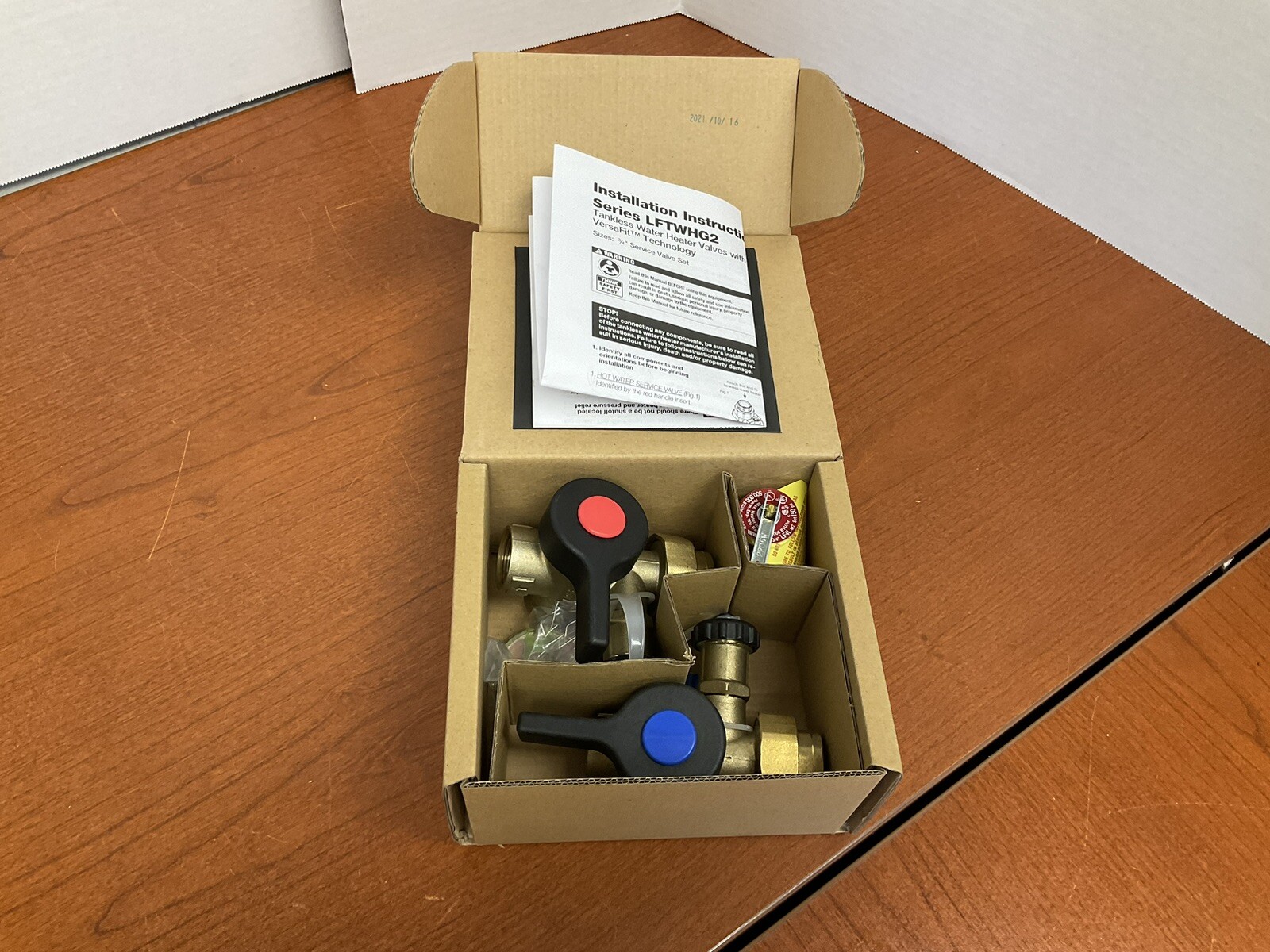 WATTS 100112156 Tankless Water Heater Valve Kit 3/4