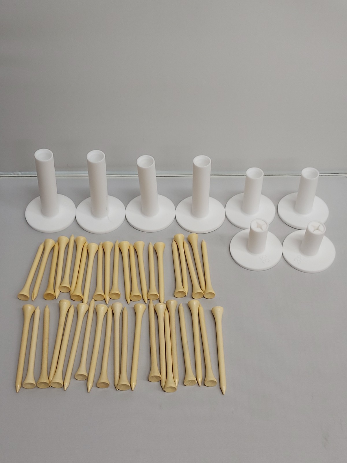 48pcs Set - 8 Rubber Golf Tees for Mats + 40 Hardwood Tees