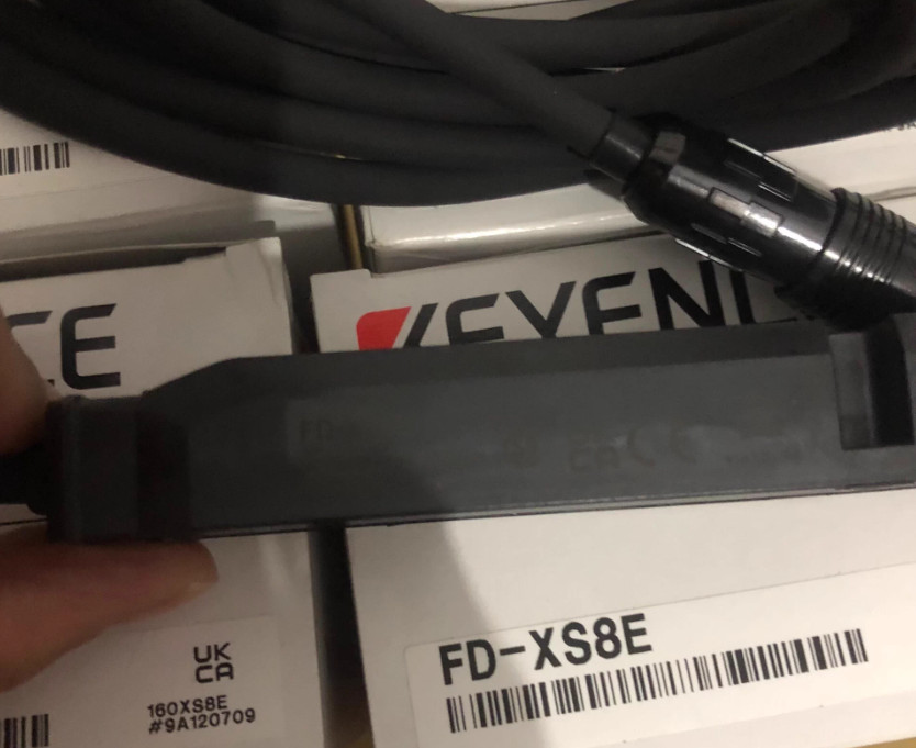 1pcs Keyence FD-XS8E Flow Sensor