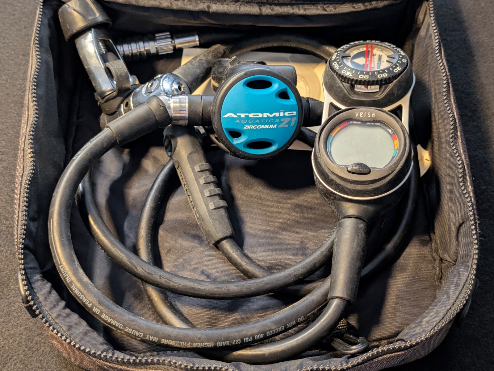 Atomic Aquatics Z1 Zirconium Regulator Setup W/Oceanic Versa Dive Computer