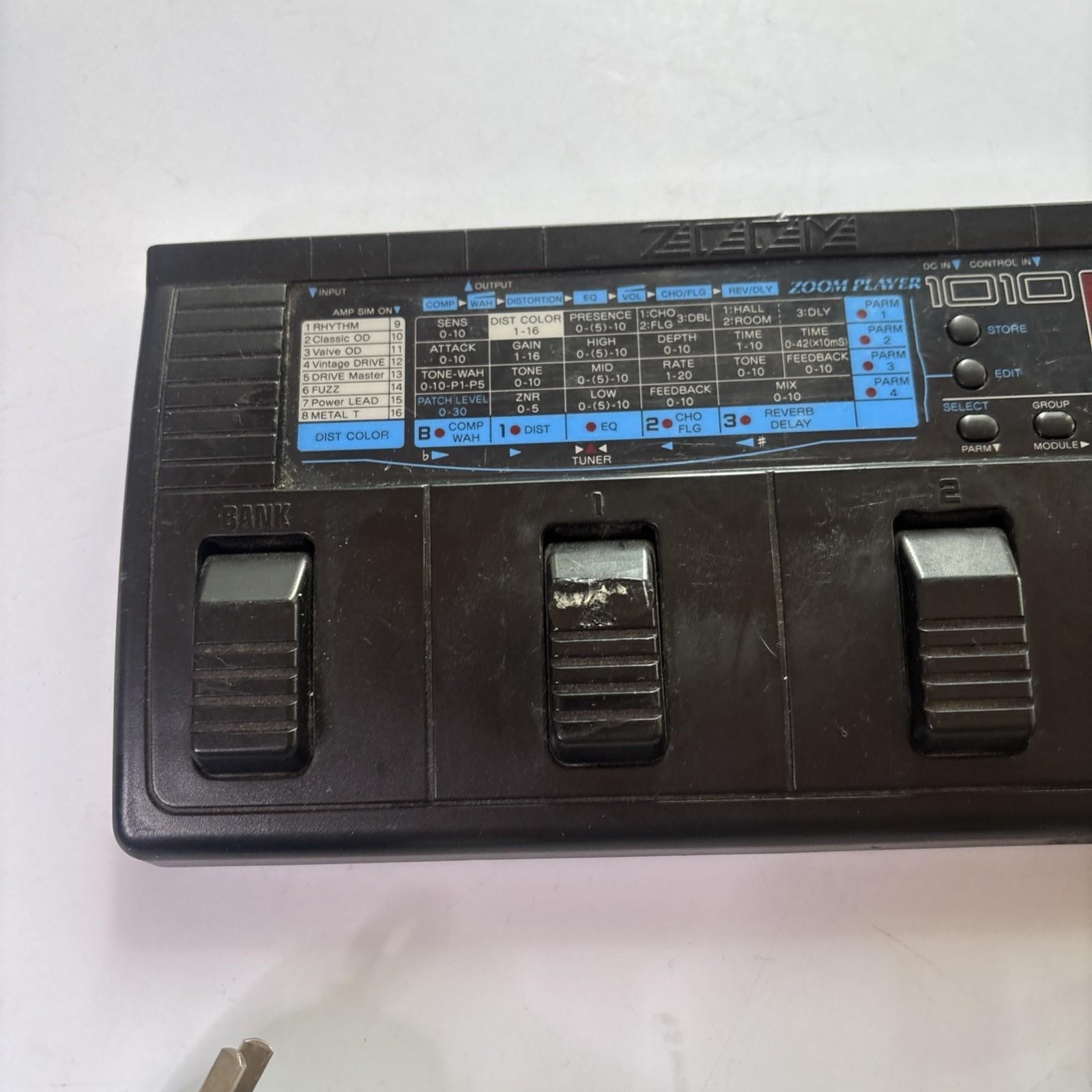Zoom Model 1010 Multi Effect Guitar Pedal
