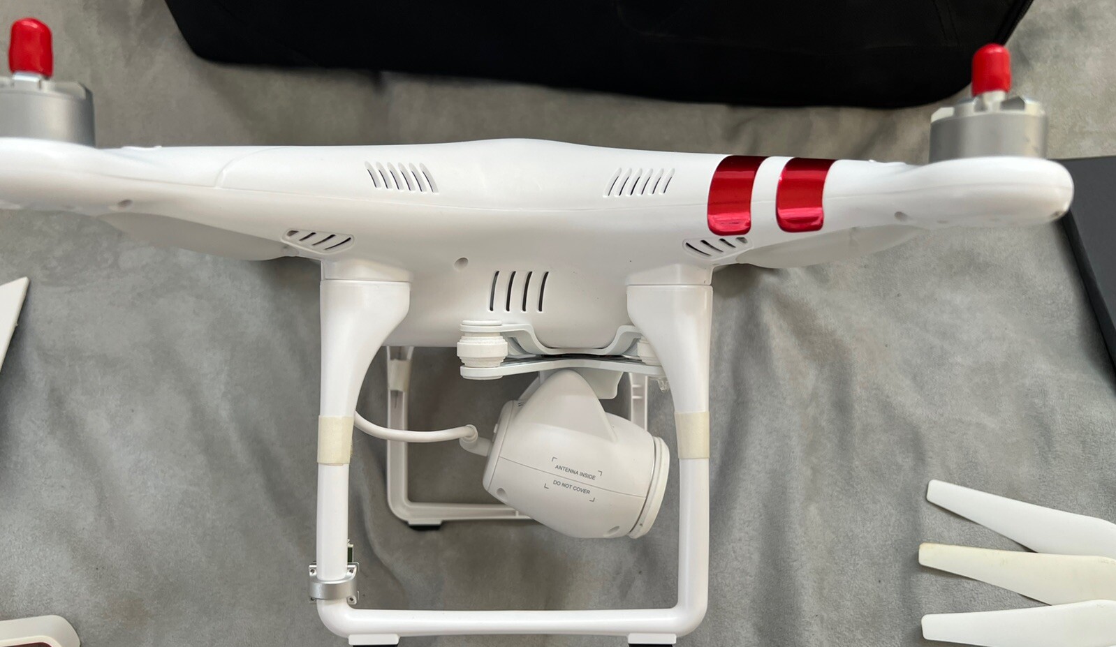 DJI Phantom 2 Vision PV330 1080p Camera Drone Transmitter EUC + Extra No Battery