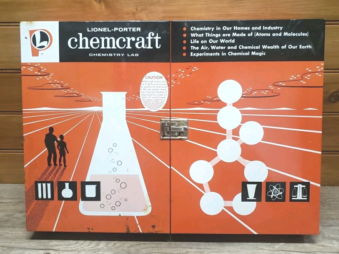 Vtg Lionel Porter Chemcraft  Chemistry Lab Metal Case 19"×15" With Some Parts