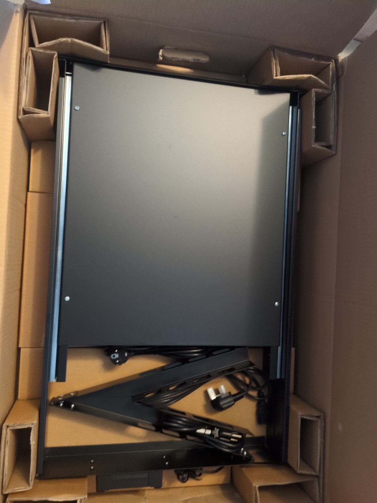 AMAG MN-RAK3 2U 19″ Rack Mount Enclosure w/ Lock & PSU – New In Box!