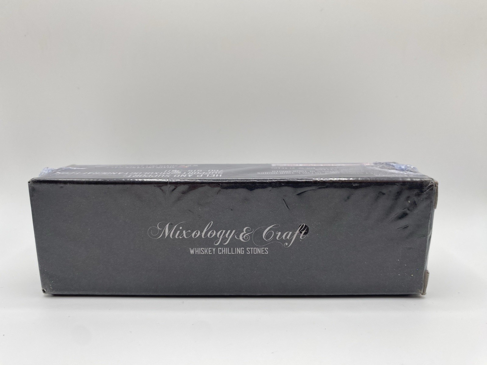 Mixology & Craft Whiskey Chilling Stones Set Of 6 And Wooden Holder Brand New