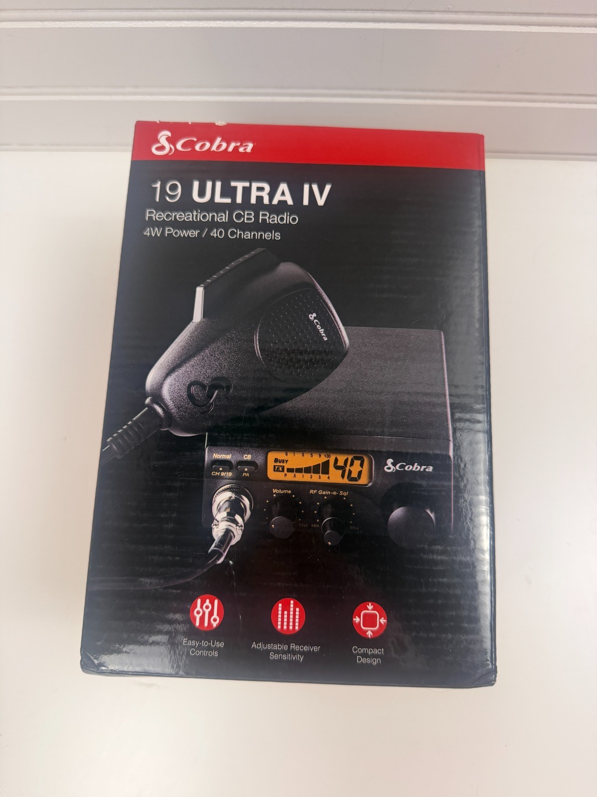 Cobra 19 Ultra IV Recreational CB Radio Black RF Gain Control 40-Channel 4-Watt