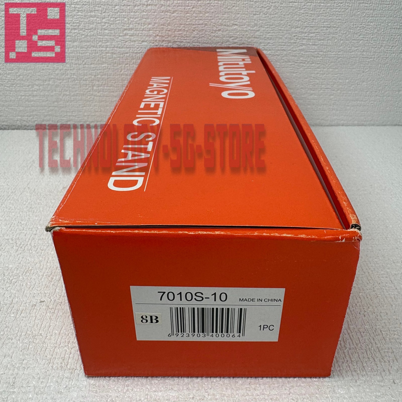 Mitutoyo 7010S-10 magnetic table base  #1pcs New In Box