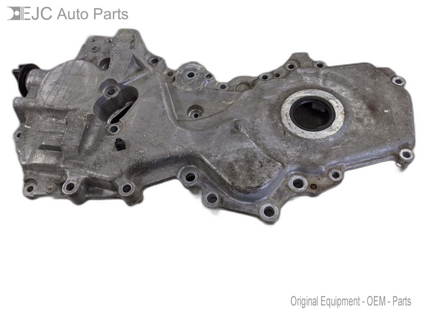 Engine Timing Cover For 09-14 Nissan Cube  1.8 13500EN200
