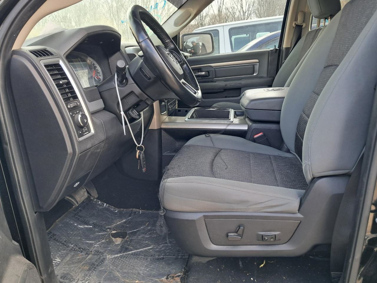 TDODR1500 2014 Glove Box 4902332