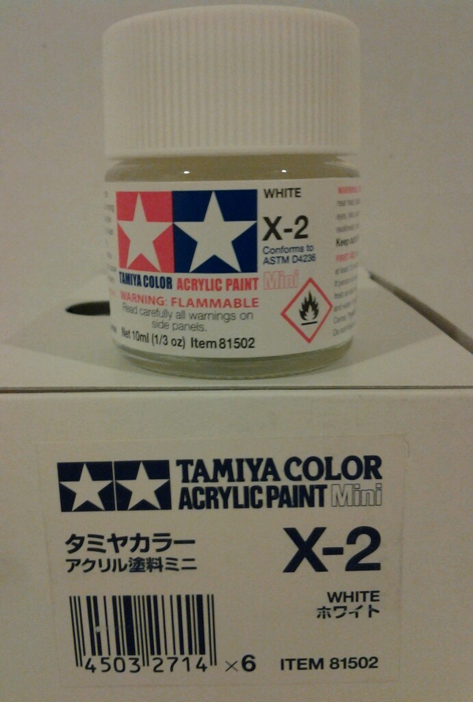 Tamiya acrylic paint X-2 White 10ml Mini.