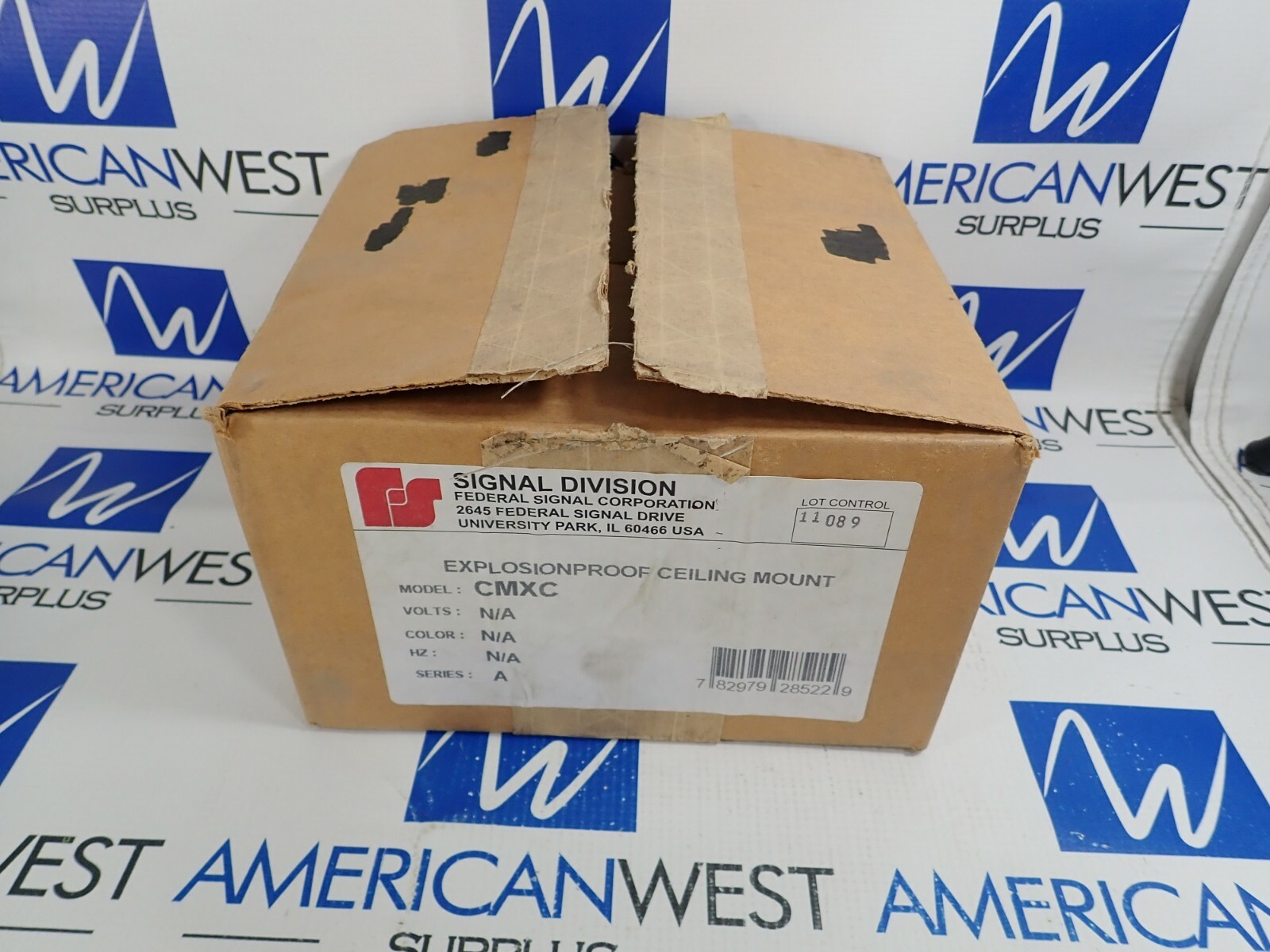 FEDERAL SIGNAL CMXC EXPLOSION PROOF CEILING MOUNT NEW