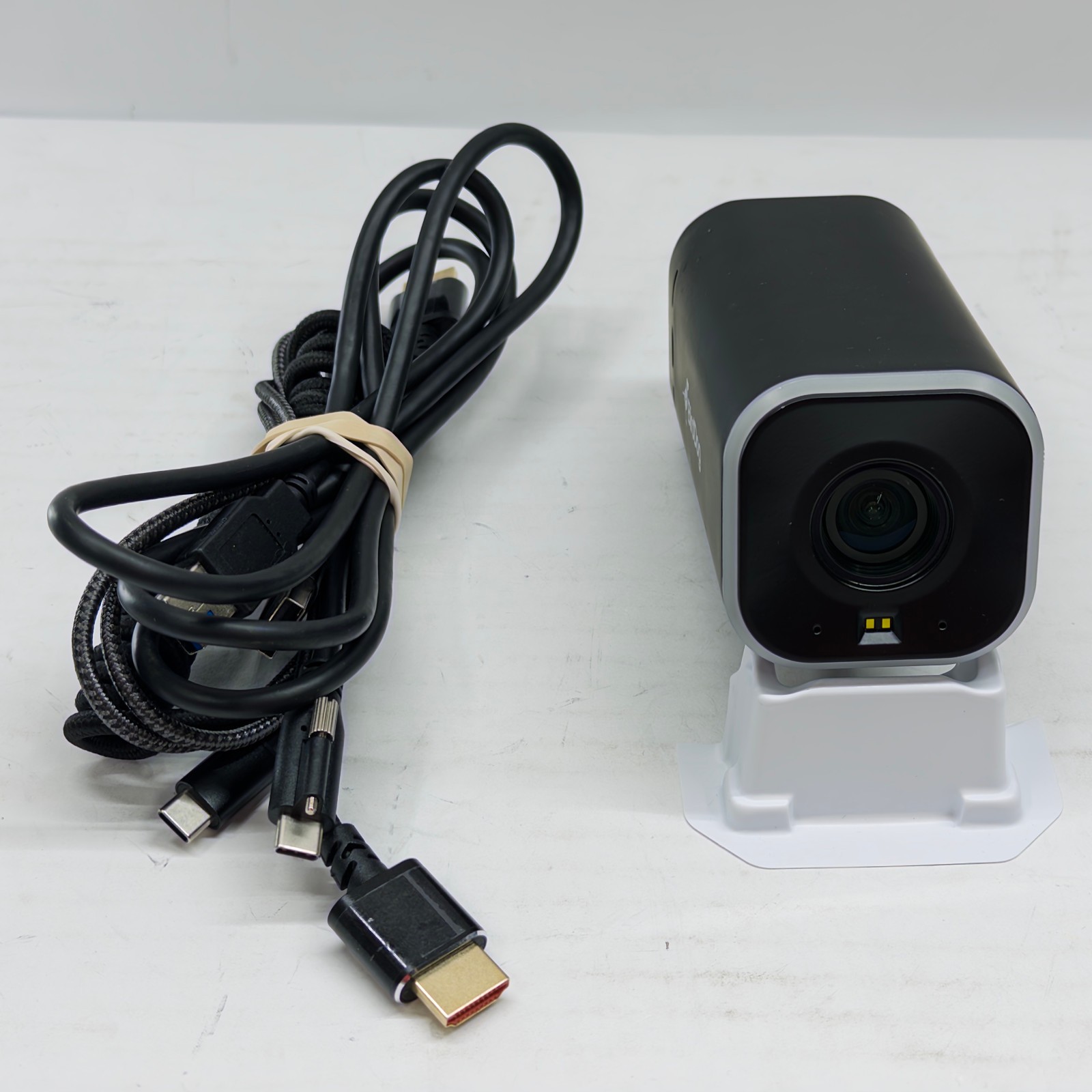 BirdDog Maki Live 8.2MP 4K UltraHD NDI HX3 Battery Streaming Camera w Ethernet