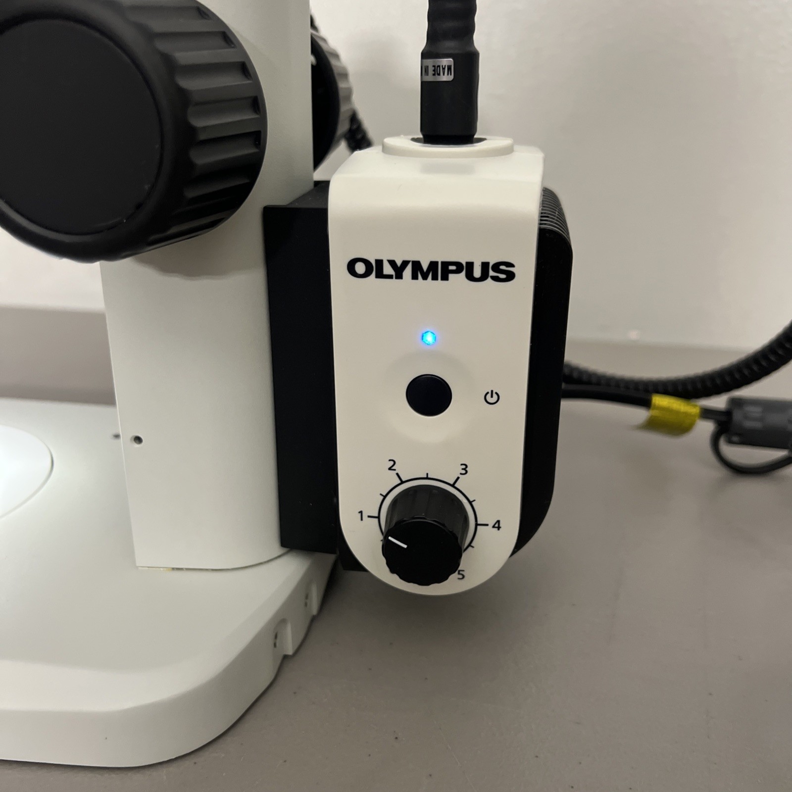 CLEAN Olympus SZ51 Zoom Stereo Microscope - Tested Working