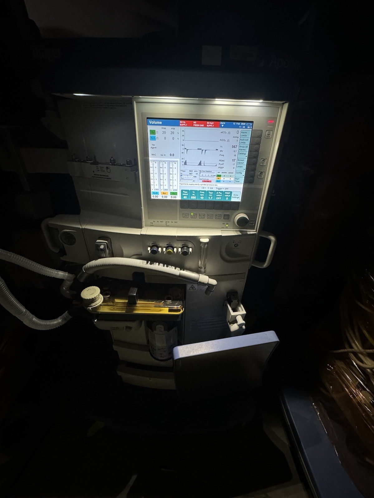 Dräger Apollo Anesthesia Machine