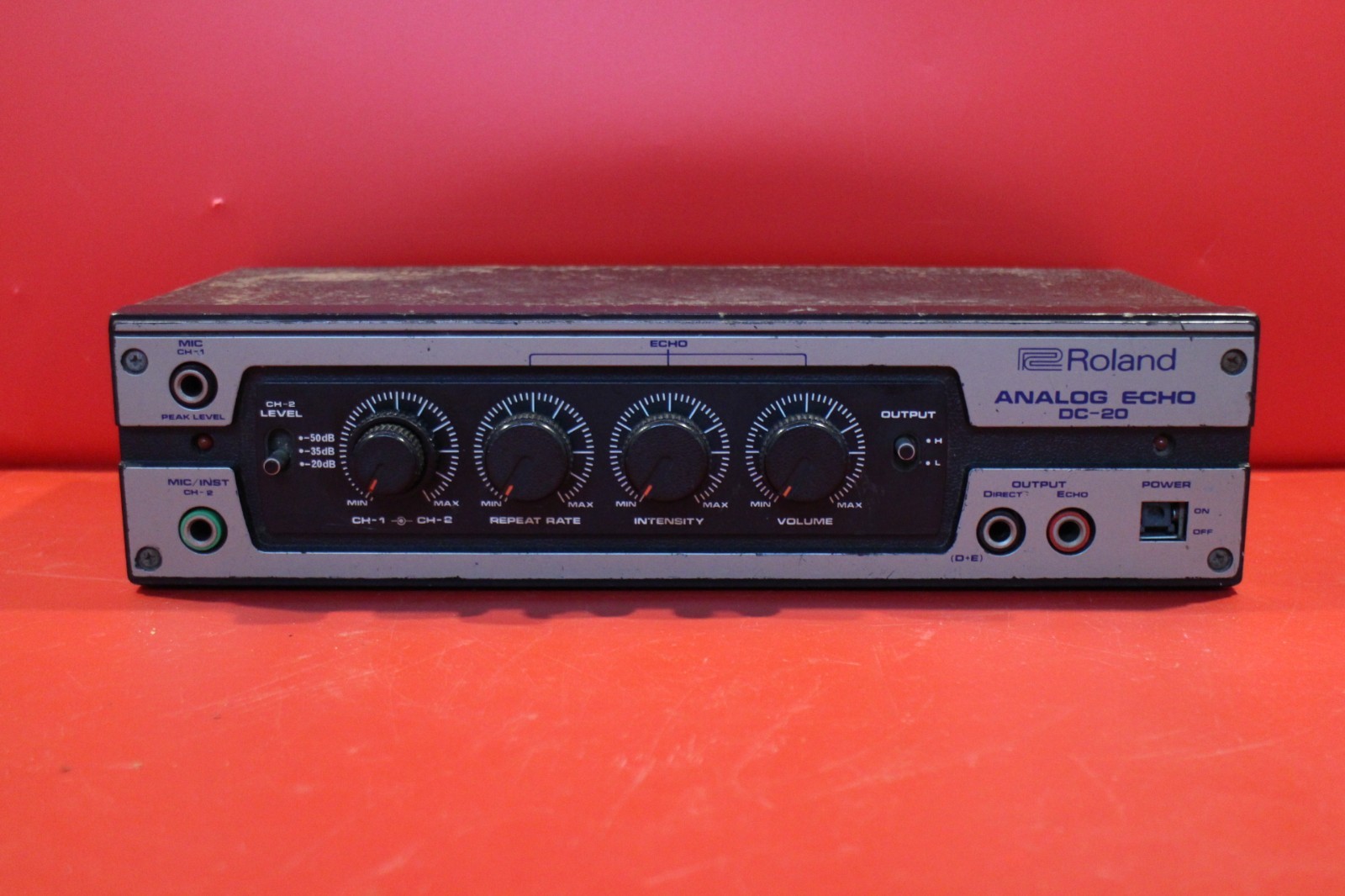 USED Roland DC 20 Analog Echo FX Pedal Stomp Box U2729 250912
