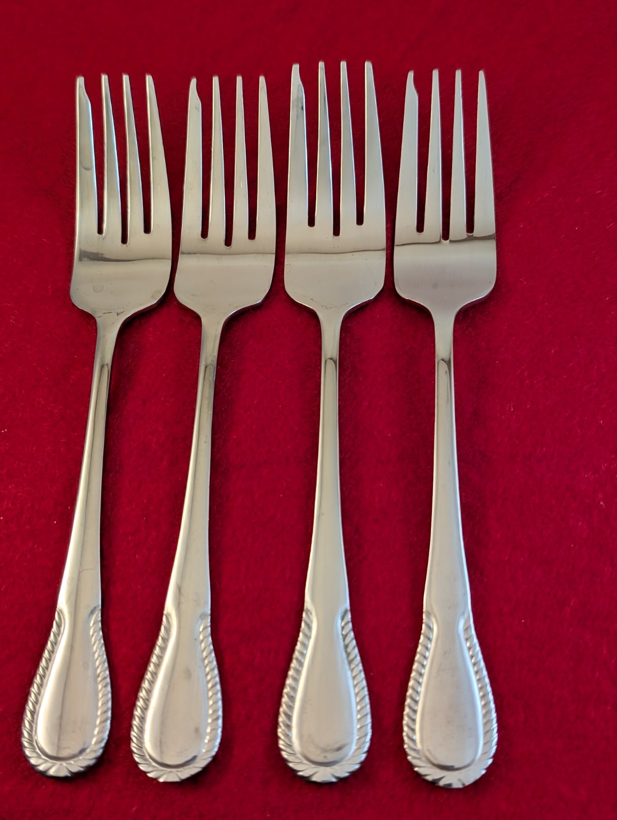 Lot Of 4 Salad Forks Home Accents Herringbone Stainless China Rope Edge Tip
