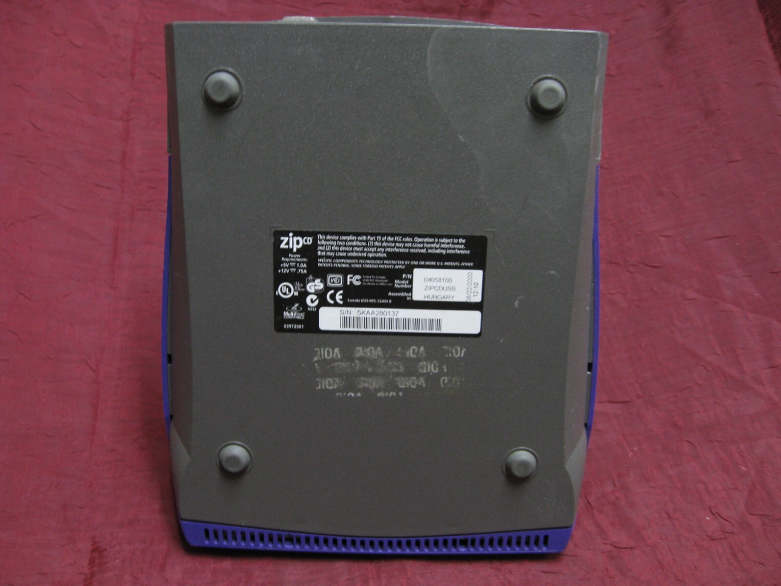 IOMEGA ZIP CD 650 Drive ZIPCDUSB external drive No Cables
