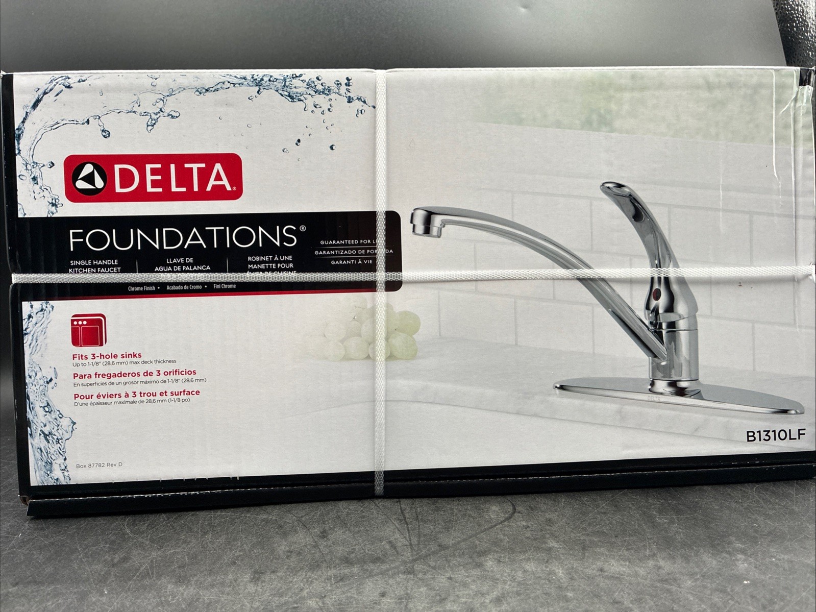 Delta Foundations B1310LF Single-Handle KITCHEN FAUCET. Finish: Chrome