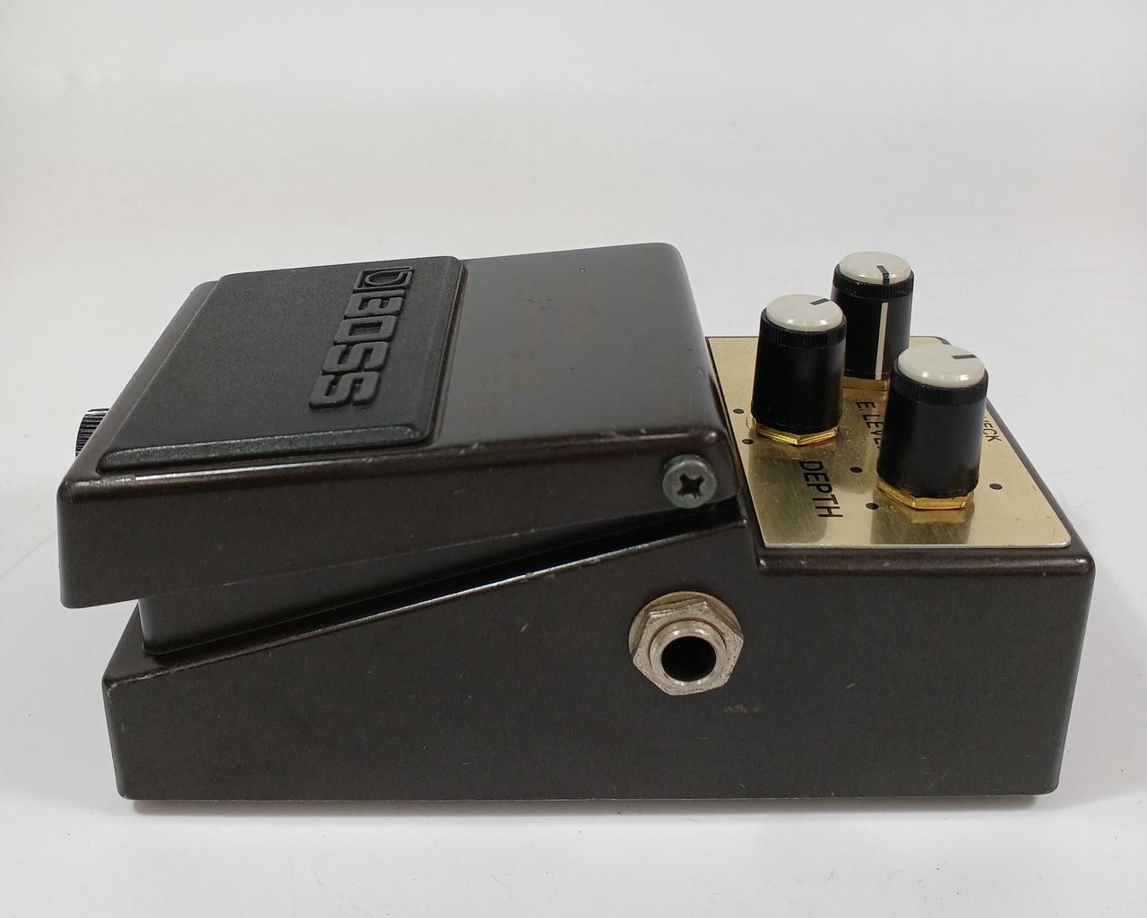 Boss Ce-2B Effector