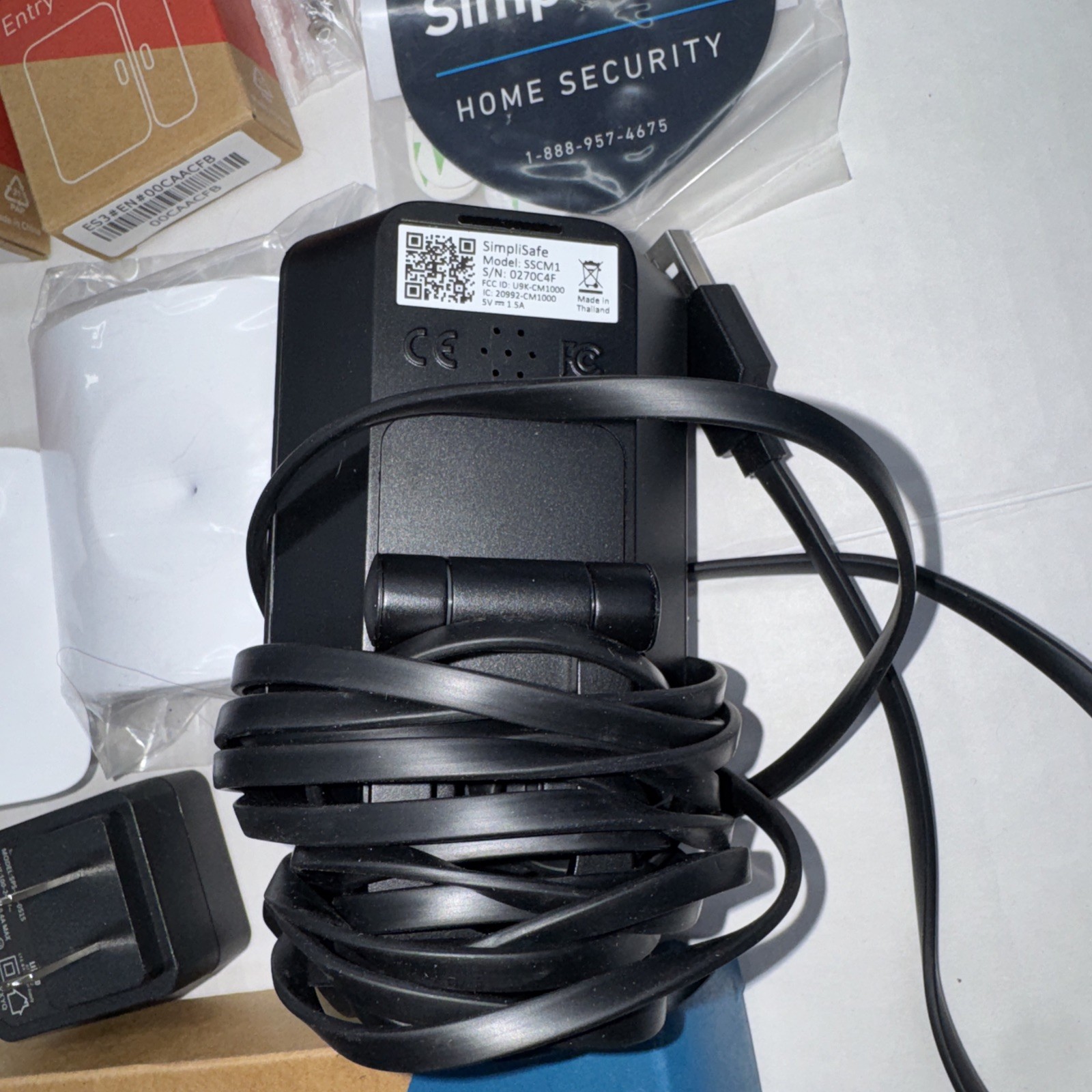 SIMPLI SAFE HOME INDOOR SECURITY SYSTEM 12 piece system