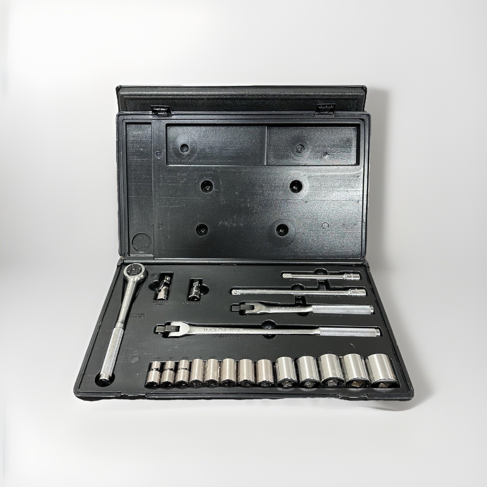 21pc ARMSTRONG USA 1/2 DR 12pt Socket Set W/ Ratchet, Breaker Bar, Extension