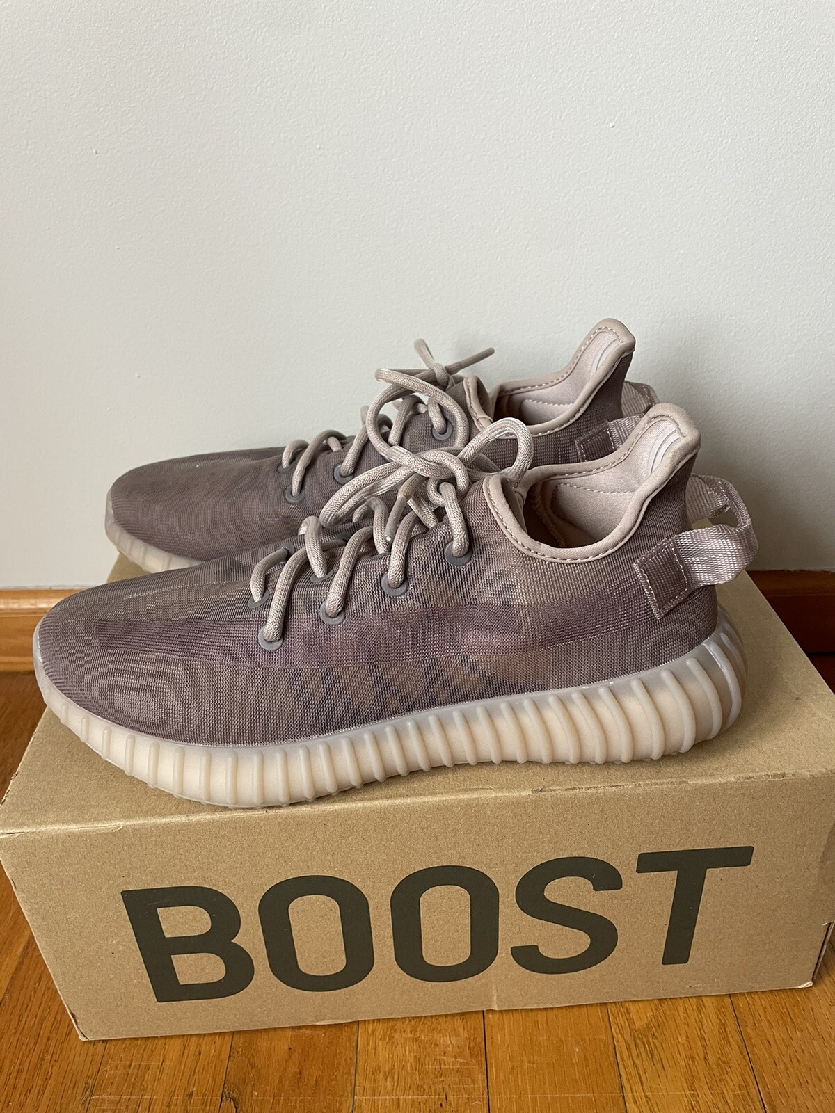 Adidas Shoes Yeezy 350 V2 Boost size 9